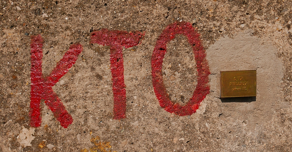 KT 0 in žig
